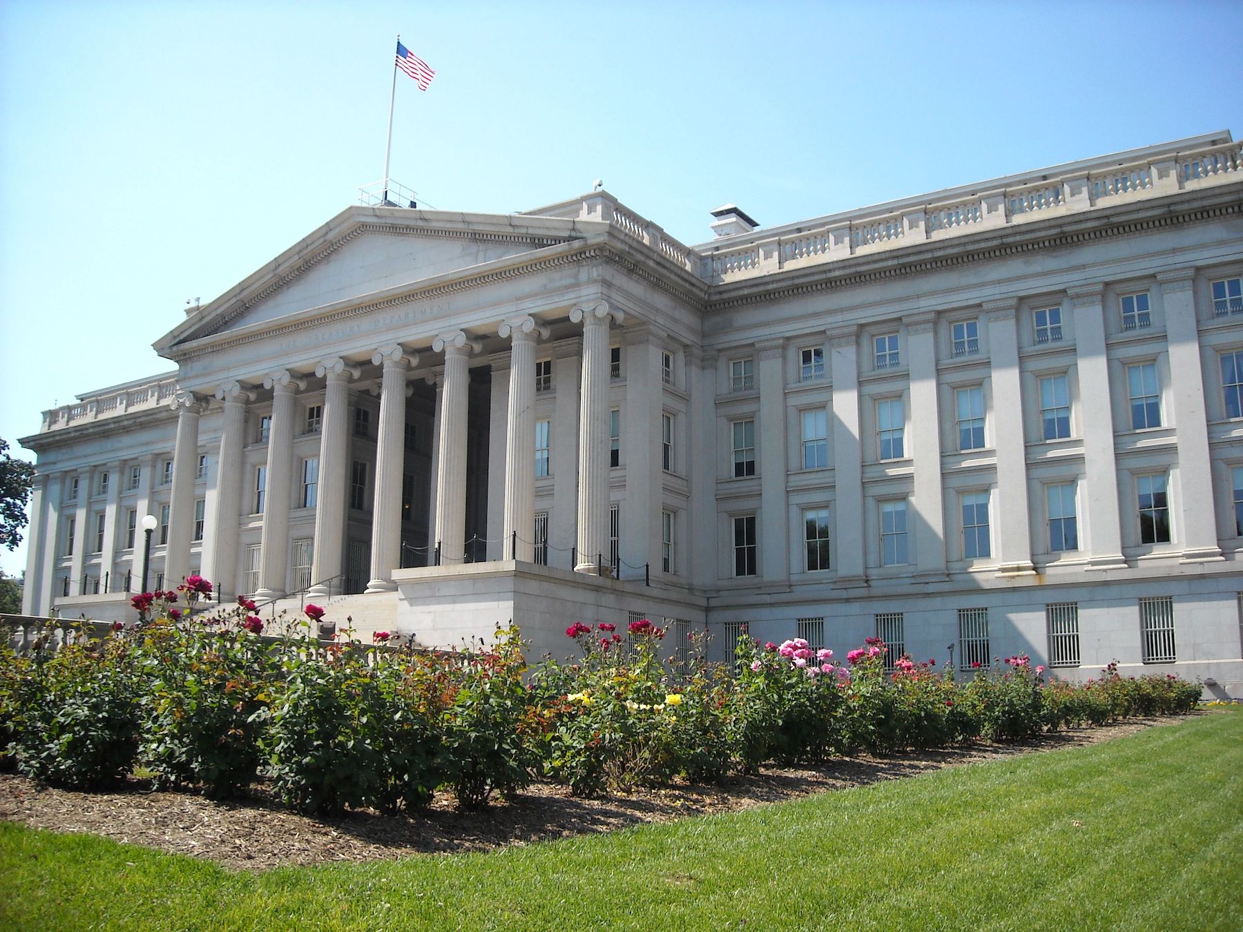 View of US Treasury and its gardens